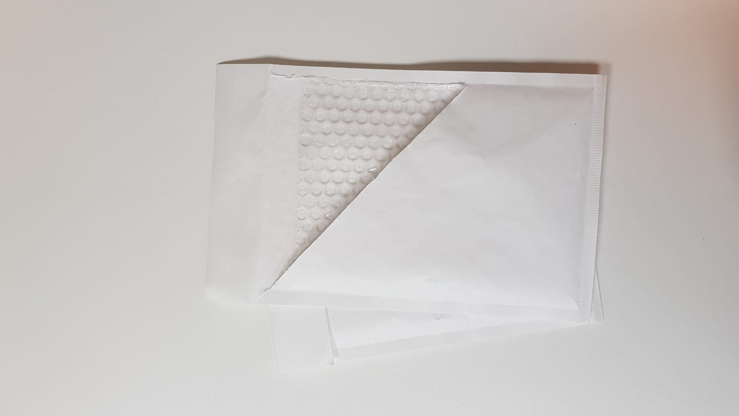 Padded bag 150 x 210mm (and various sizes) - Airship White Peel & Seal Padded Bags